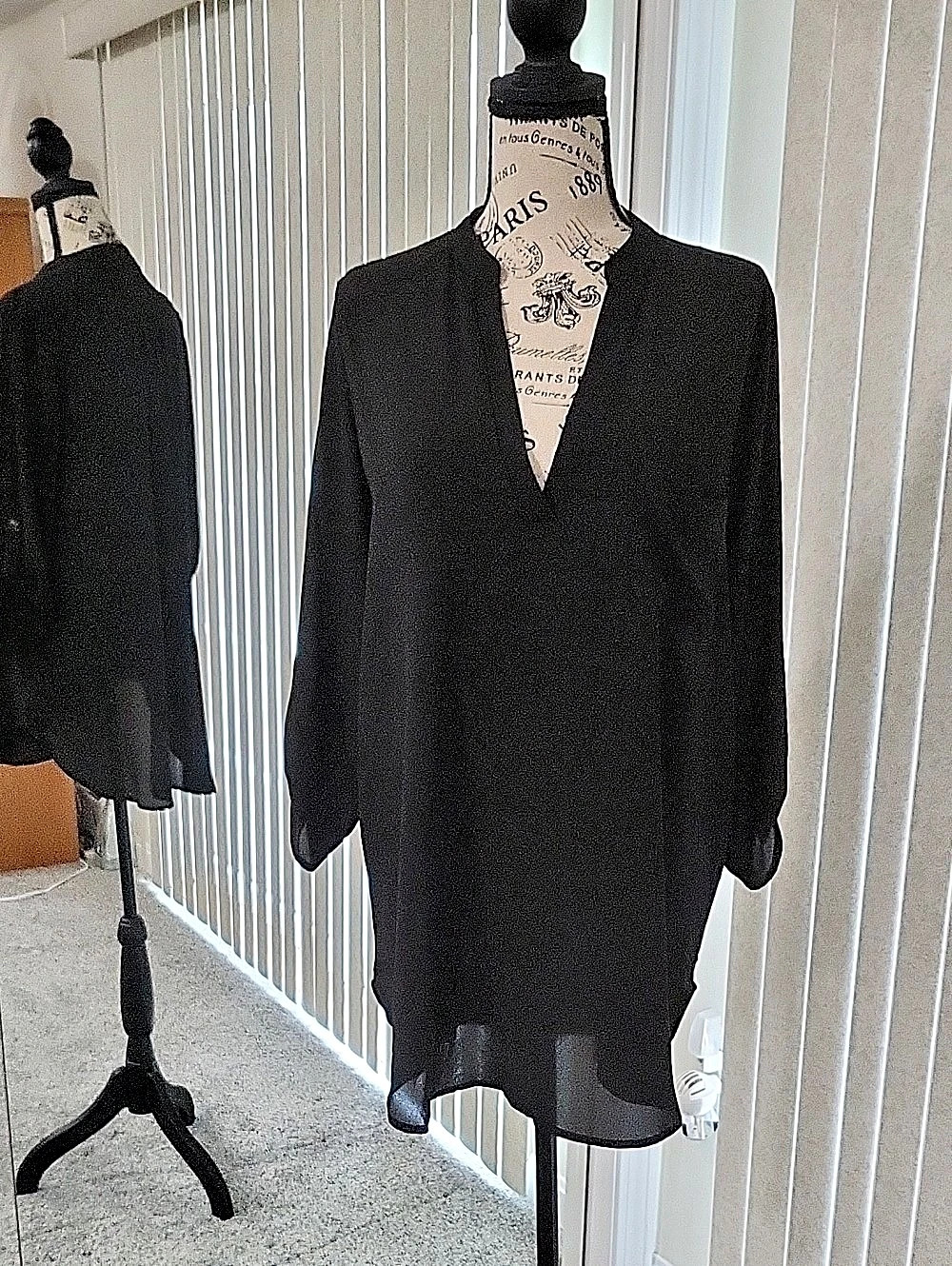 All in Favor Perfect Henley Tunic Black Tunic Size Large